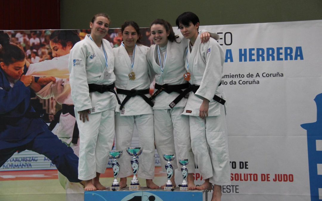 Elisa Fernández, oro en el sector oeste del campeonato de España disputado en A Coruña