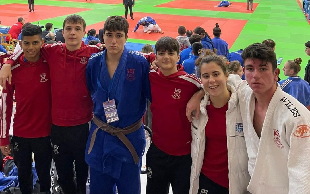 La expedición de Judo Club Avilés regresa de vacío de la Supercopa de España Cadete